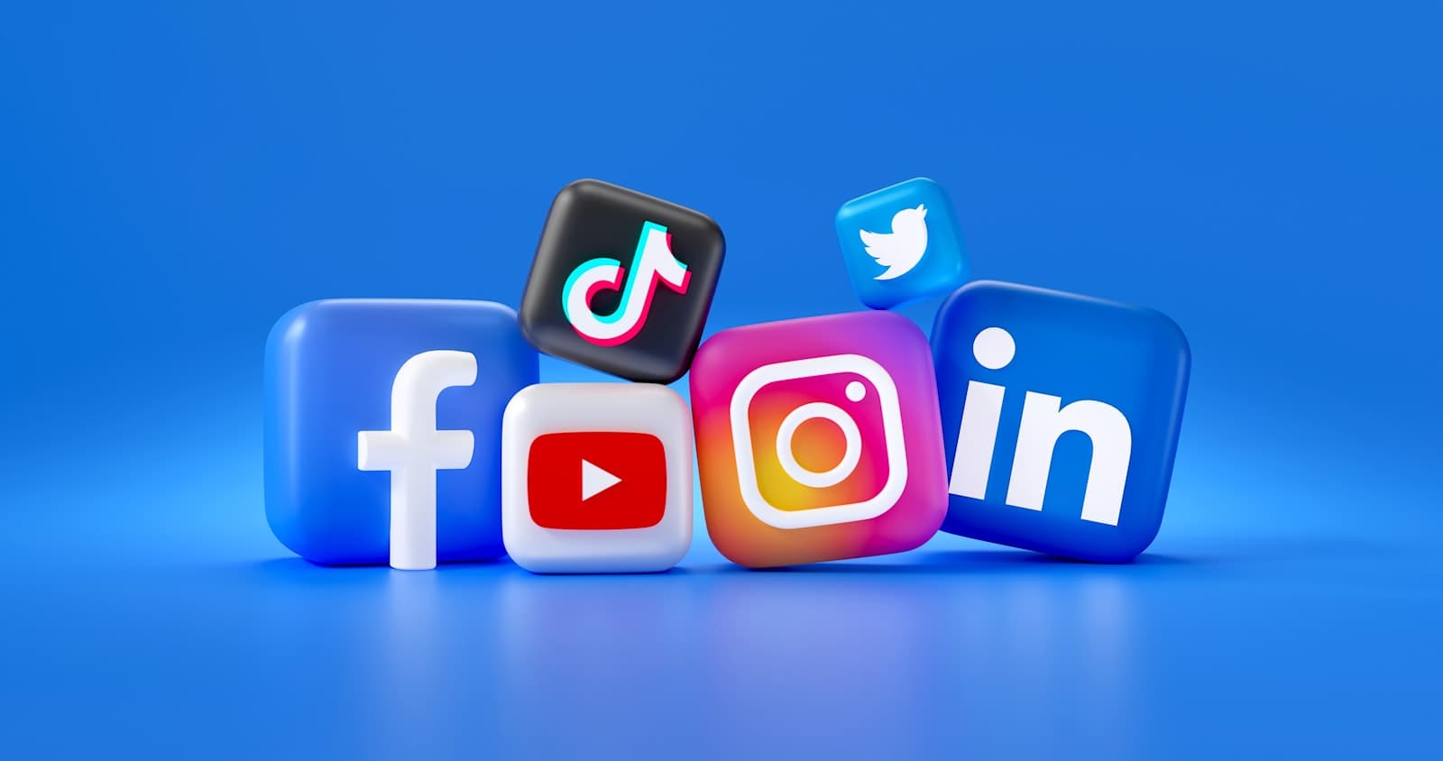 Social-Media-Feed am Smartphone (Symbolbild)